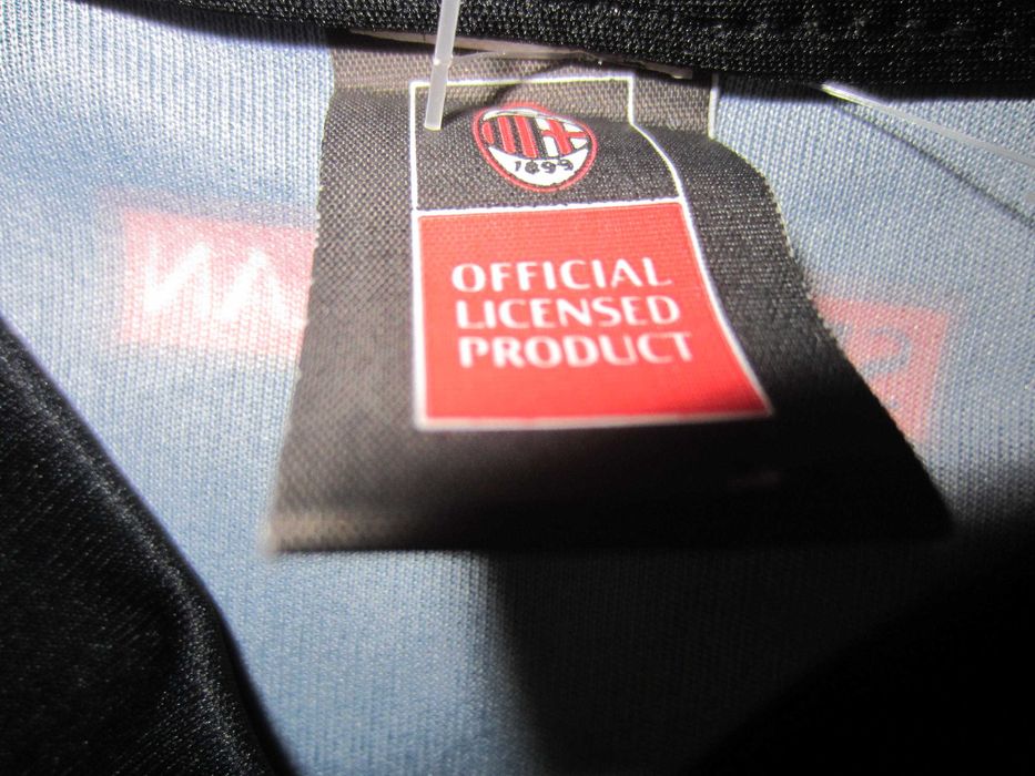 Tricou fotbal AC Milan, masura copil 175-176, poliester, stare f.buna