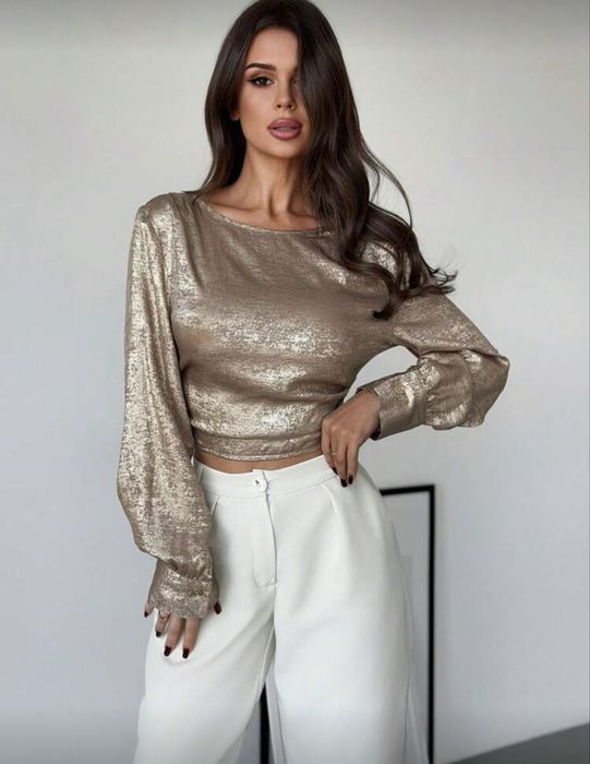 Официални рокли.