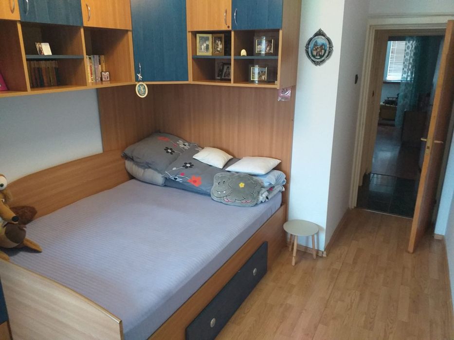 De vânzare apartament 3 camere.