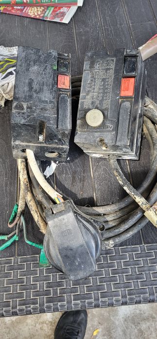 Comutator curent 380v/100lei