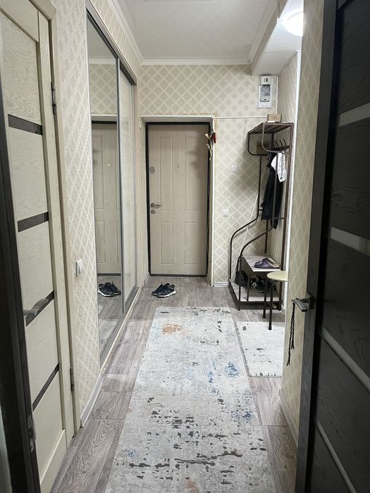 2 бөлмелі үй сатылады!