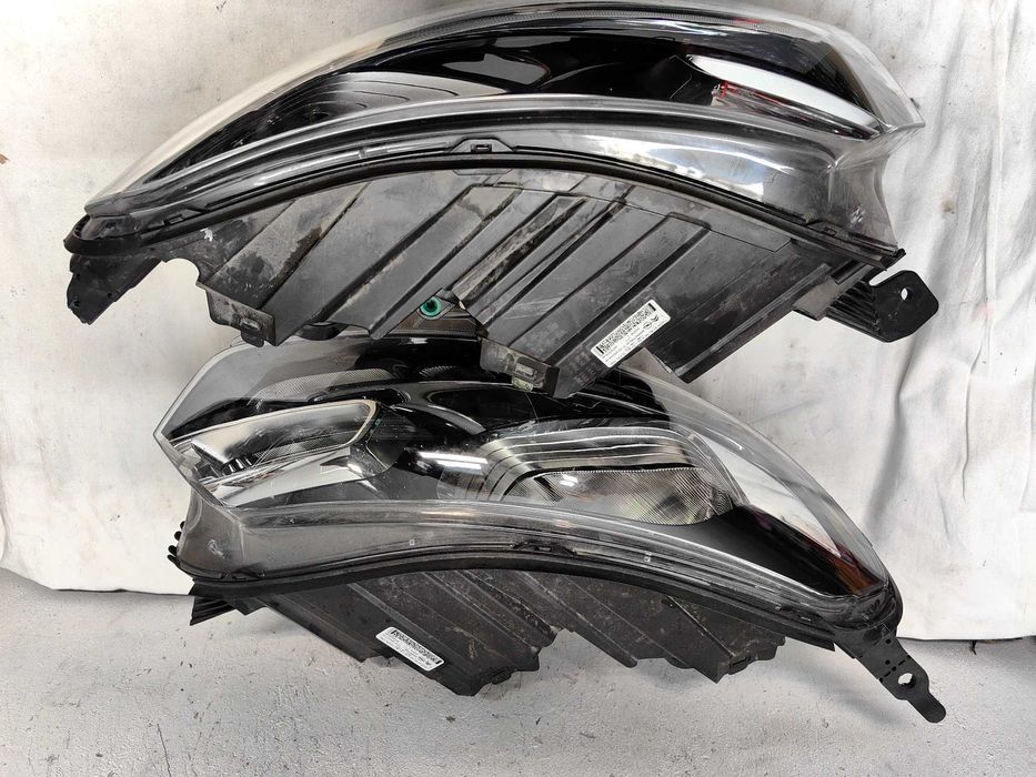 Оригинални  фарове  Ситроен  Citroen Jumpy 4