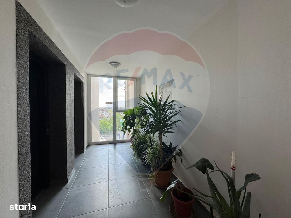 Apartament cu 3 camere la ARED( cu loc de parcare)