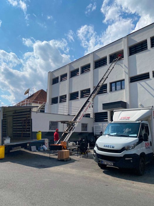 Lift exterior pentru mobila si materiale constructii Brasov