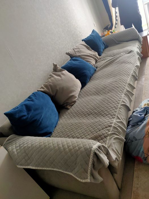 Большой угловой раскладной диван