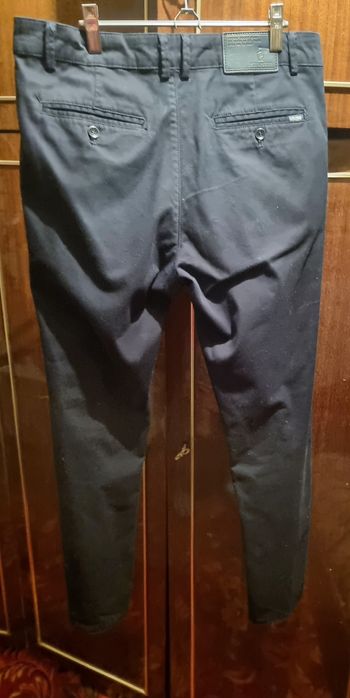 Продам брюки школьные