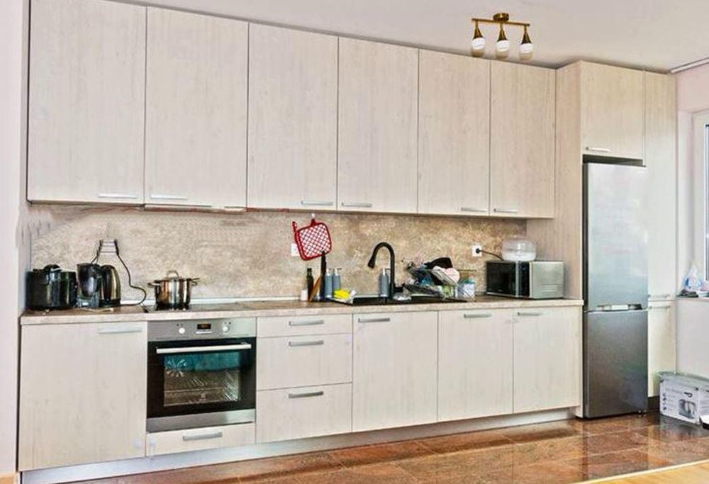 Четиристаен апартамент в ж.к. Изток.