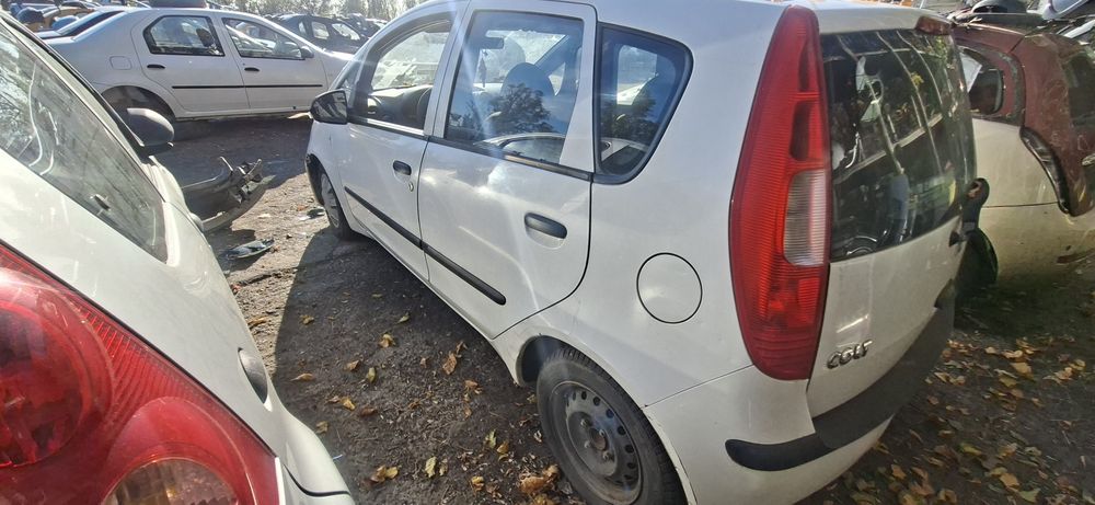 Dezmembrez Mitsubishi Colt 1.1 B 2005