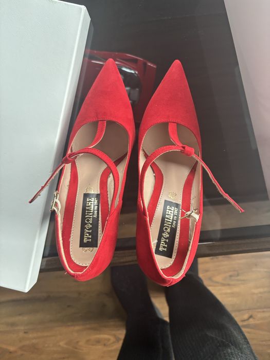 Pantofi din piele naturala