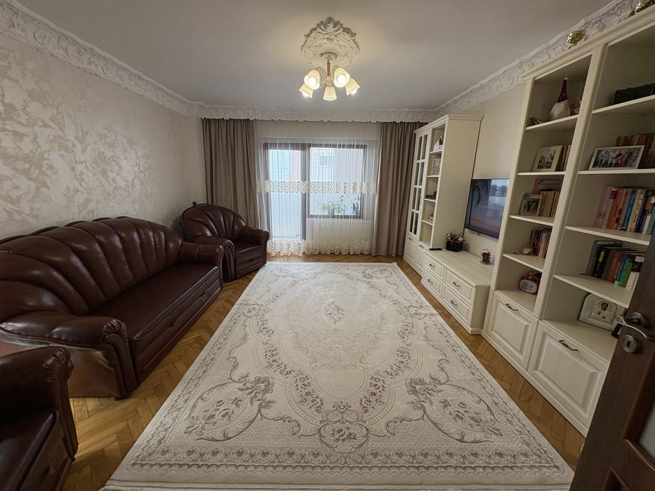 Apartament MAMAIA 4 camere cu vedere frontala la mare