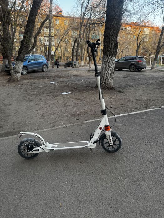 Продаем самокат подростковый