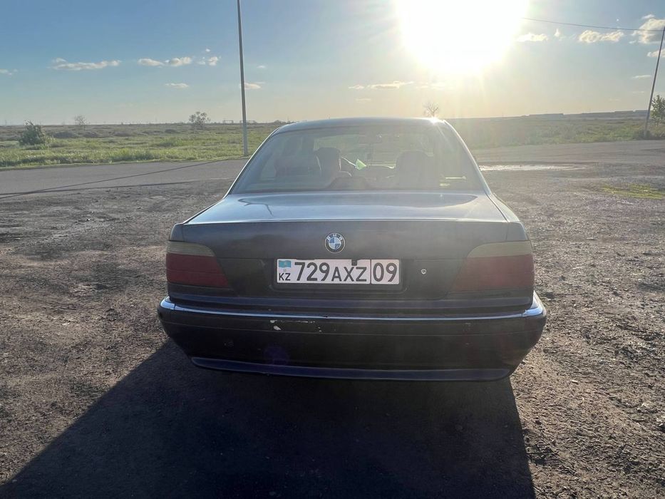 BMW 728 I (Синий Металлик)