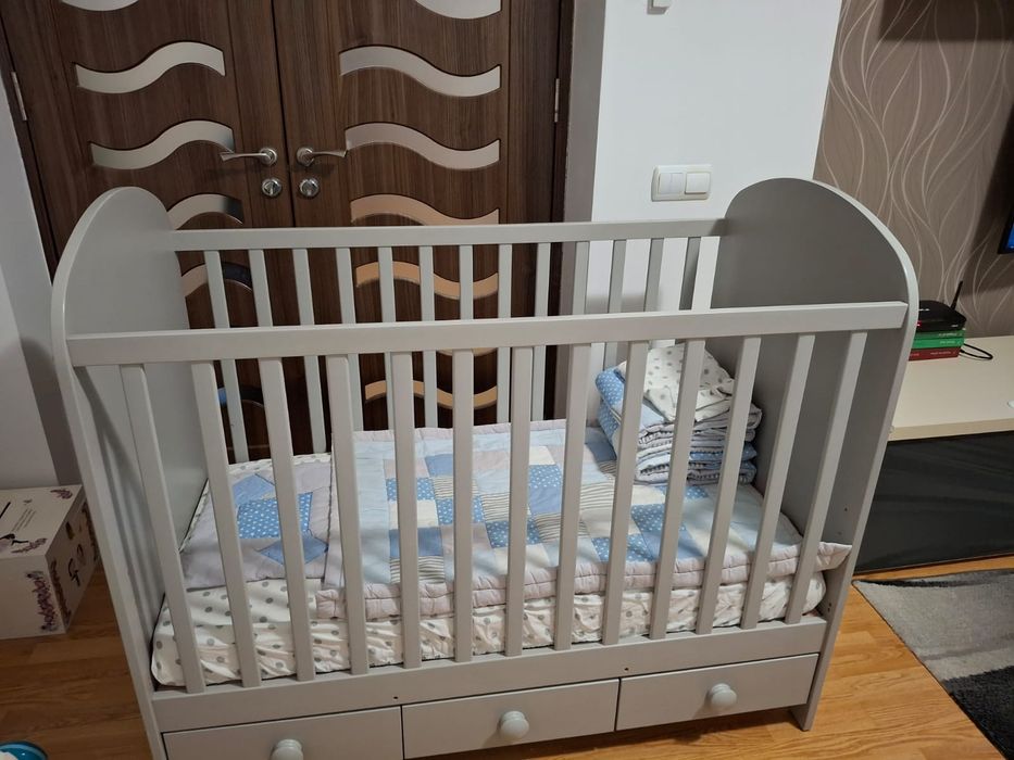 **Pat bebe IKEA** + saltea  + protecții + păturică – Stare bună