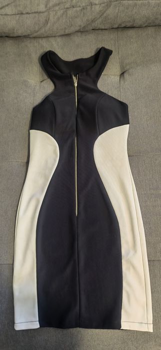 Рокля черно и бяло