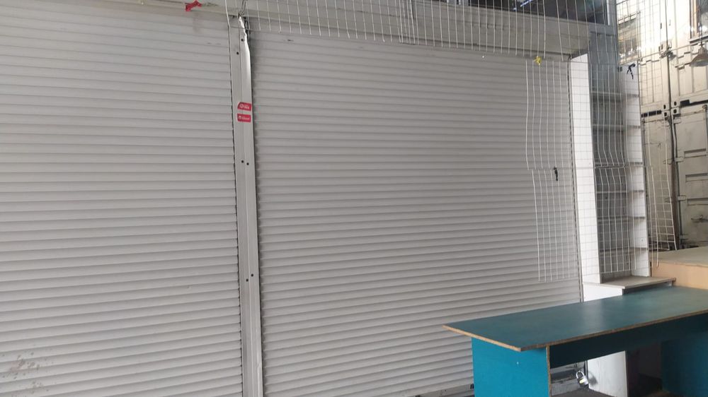 Срочно сдам бутик в аренду на барахолке