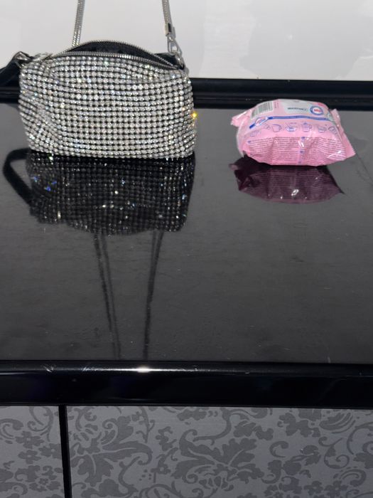 Намаление! 45 €! ! Малка парти чантичка с камъчета