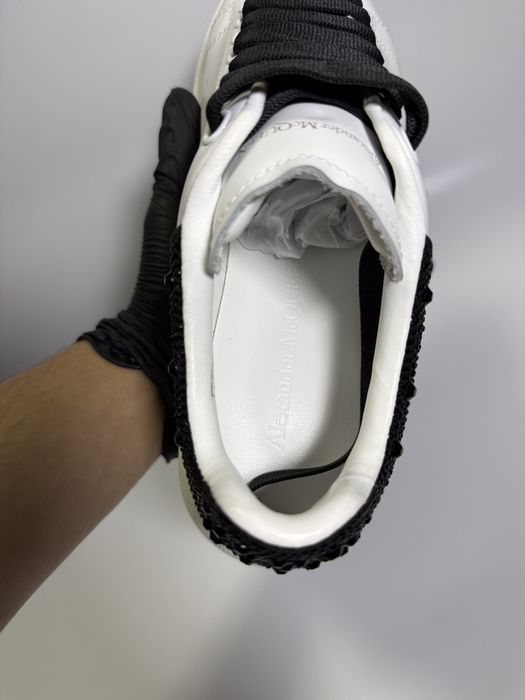 Alexander McQueen Crystals Premium