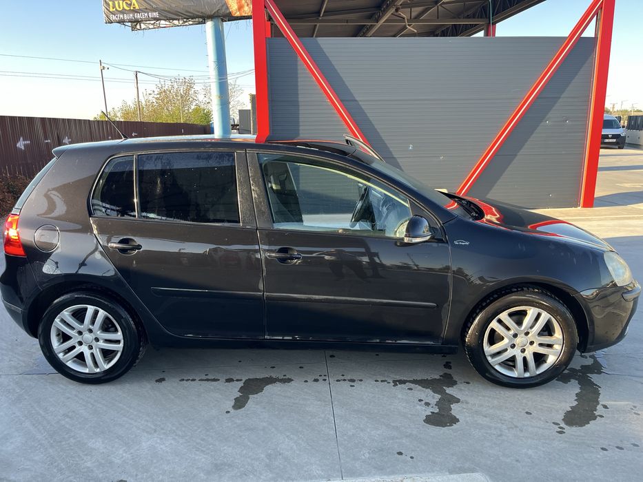 Vând VW Golf 5 1.9 TDI 90 CP