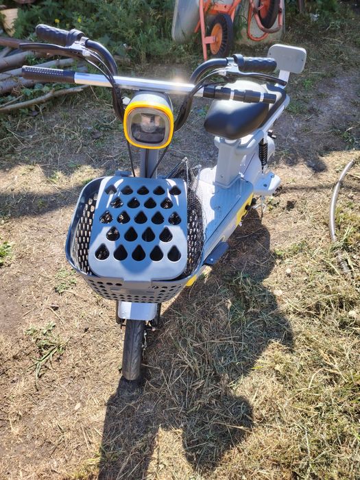 Продам электроскутор