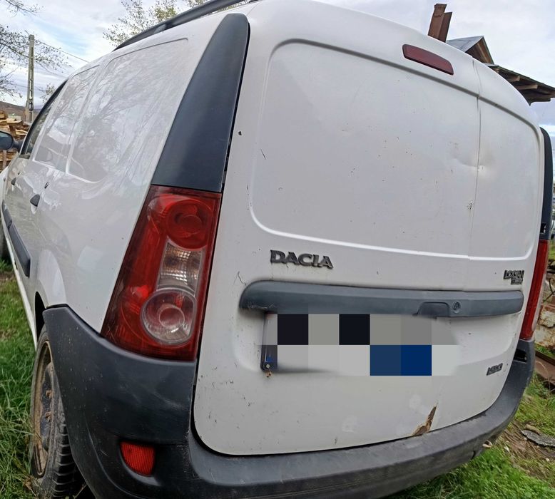 autoutilitara dacia logan
