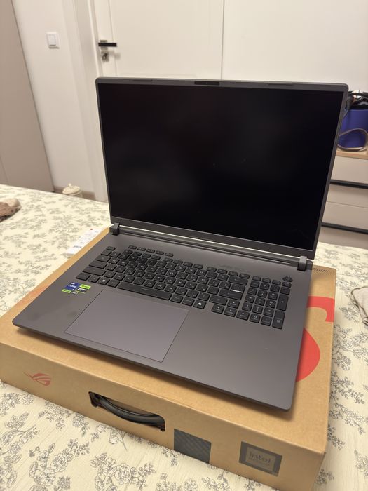 Asus rog strix g18 RTX 5070