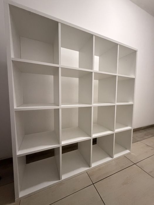 Dulap/biblioteca/separator camera - 400 lei