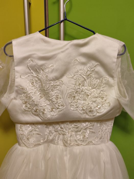 Платье на девочку 5-7 лет