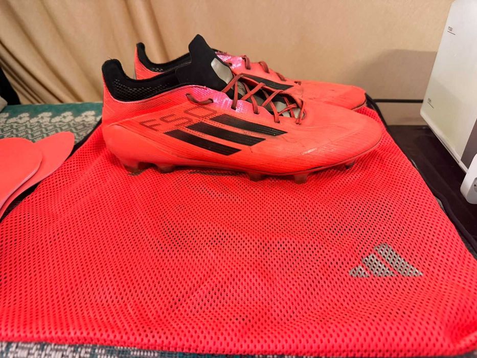 Бутсы Adidas f50 профессиональные