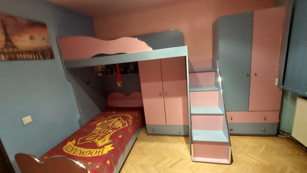 Vând mobila camera copii paturi suprapuse