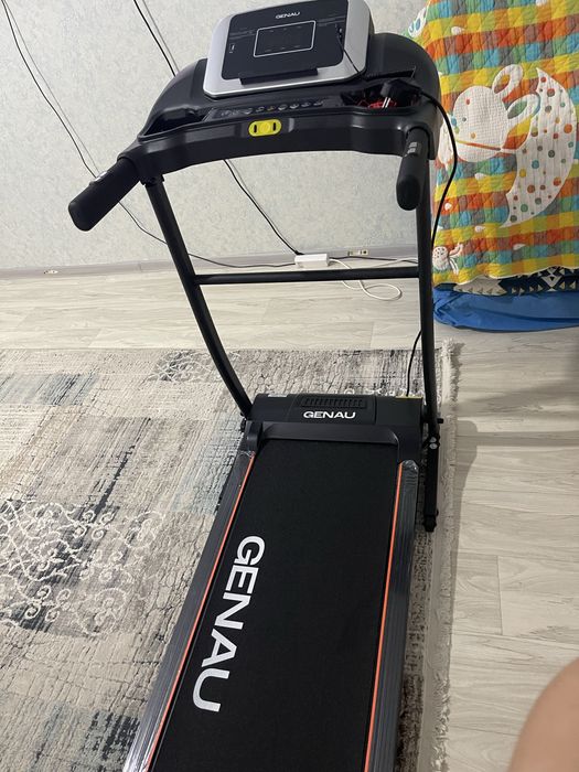 Продаю беговую дорожку