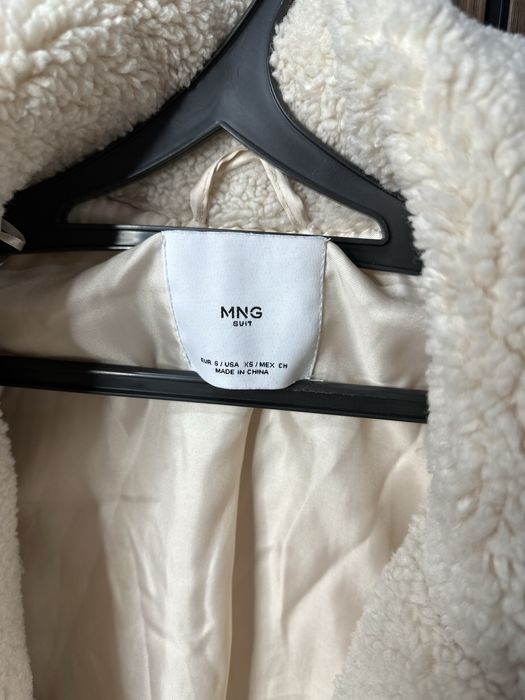 Эко шубка бренд Mango