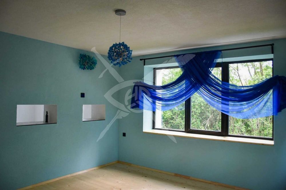 Продава се Къща в с. Драгичево, Област Перник - 320 кв.м за 834 €/кв.м - Снимка #4