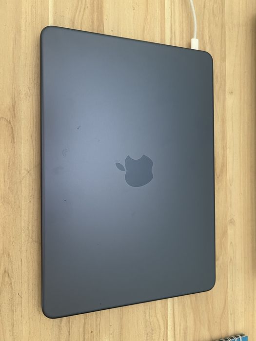 Мак Бук Нео 13 (8Gb/512Gb)