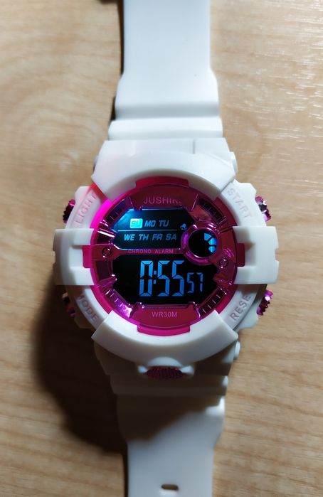 Часы электронные