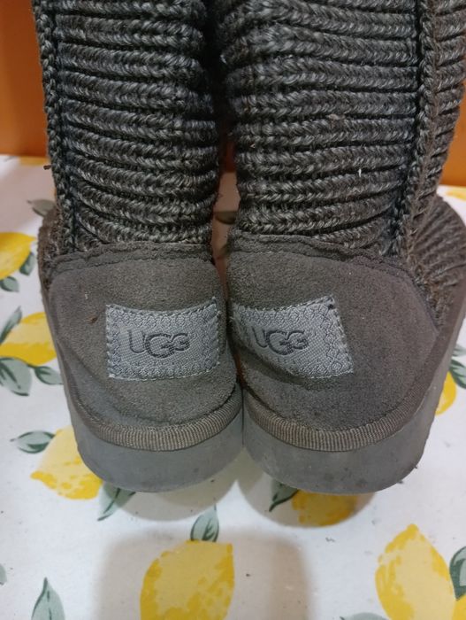 UGG ботуши плетени N 38