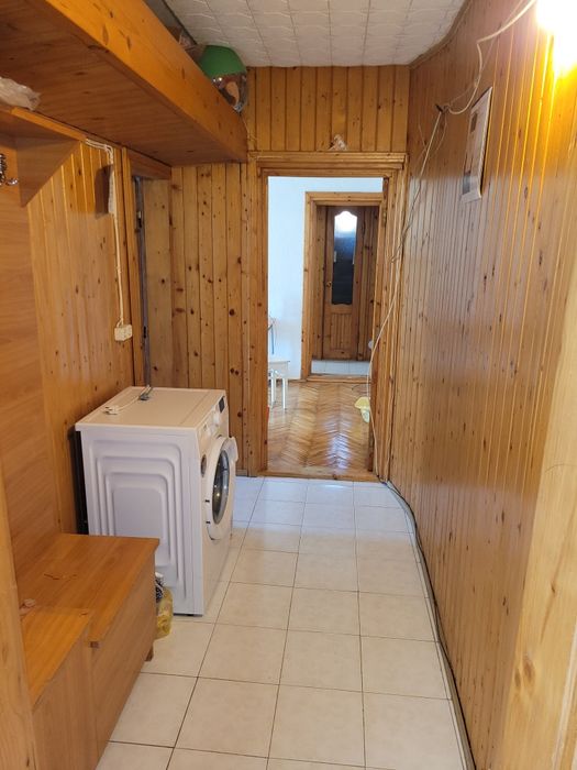 Apartament cu 3 camere Suceava zona Universități