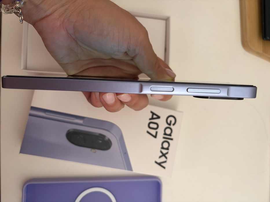 Samsung самсунг А07 новый
