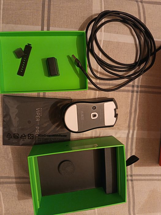 Vând Mouse Razer Viper V3 PRO ultra-lightweight hyperspeed symmetrical eSports mouse