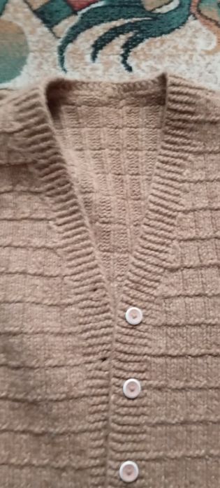 Veste din lana tricotate manual