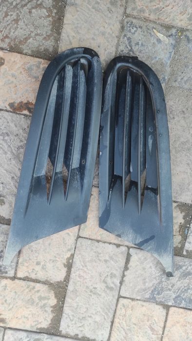 Продам вставки на бампер гольф 6 б/у