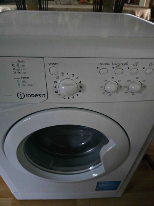 Пералня Индезит 61251 еко.