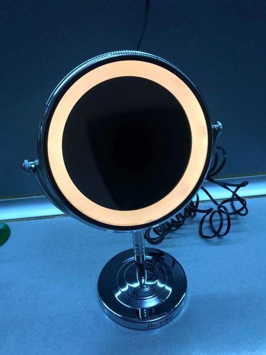 LED огледало увеличаващо