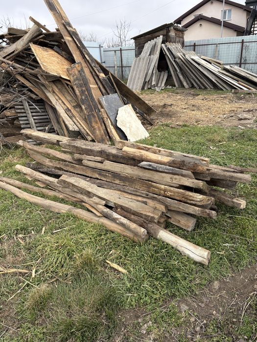 Lemne de foc provenite din demolari com Merei Buzau