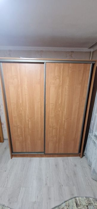 Продам шкаф купе
