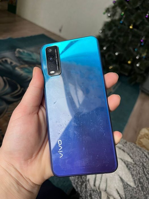 Продам телефон VivoY20