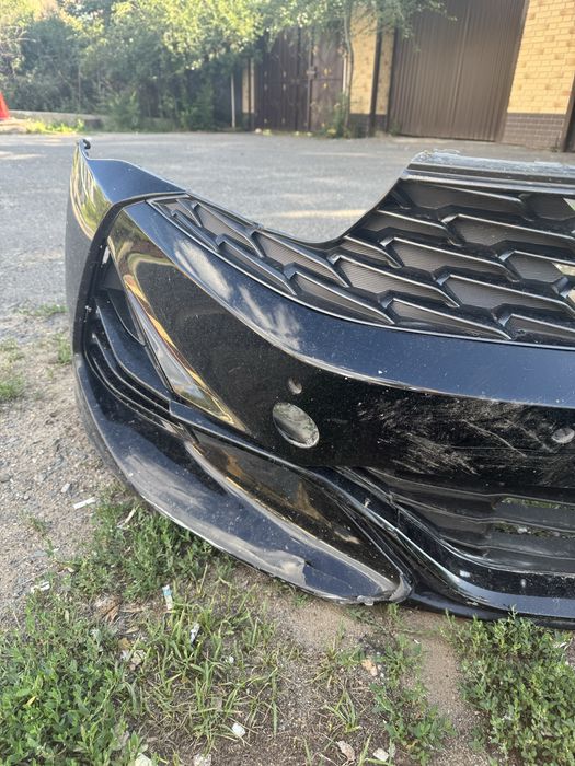 Продам бампер в сборе Kia K5