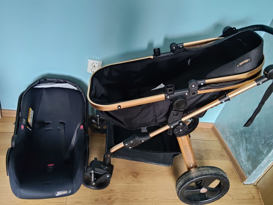 Vând cărucior 3in1 chipolino!
