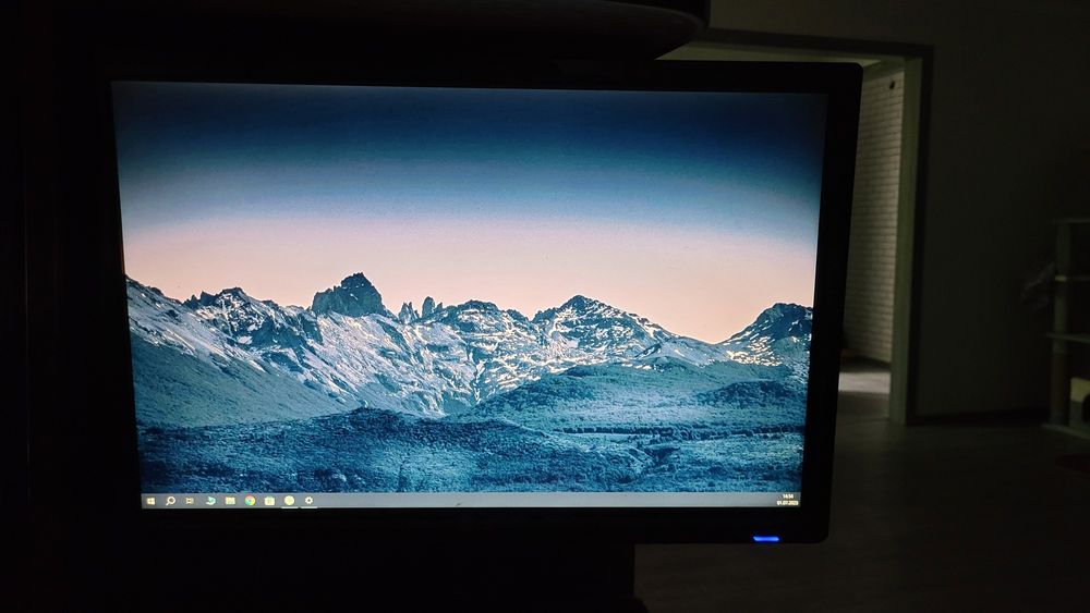 Монитор на ремонт или на запчасти