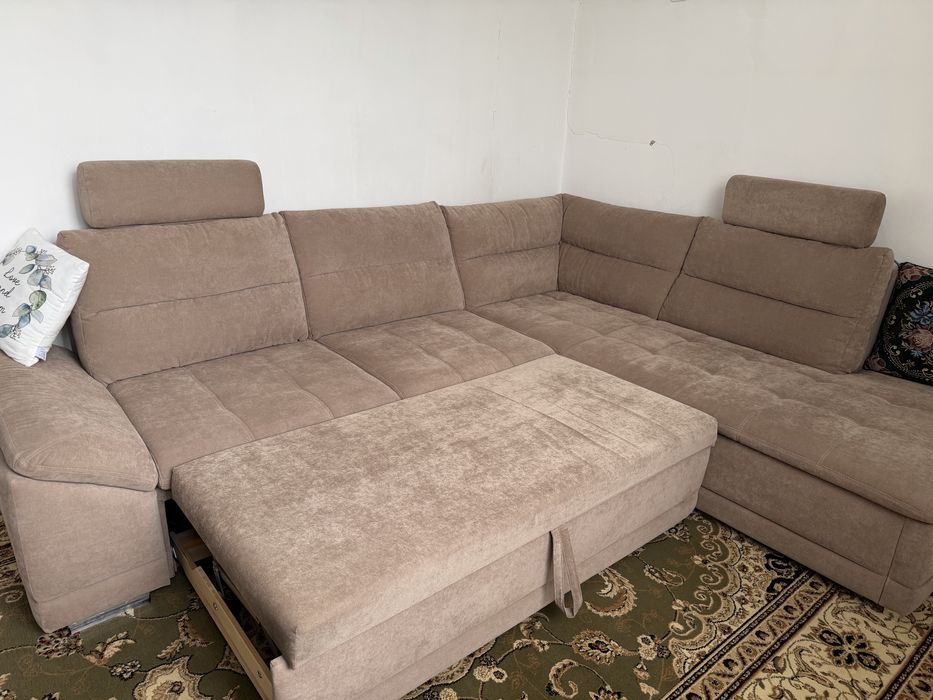 Диван угловой большой