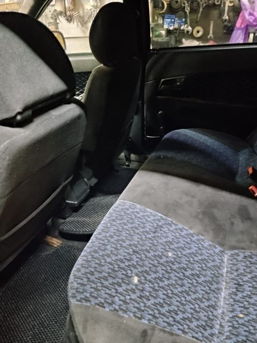 Продается приора 1 поколения